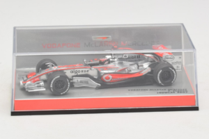 McLaren MP4-22 Mercedes #1 F. Alonso Vodafone McLaren Showcar F1 2007 Minichamps 1:43 533074371 Metal — zdjęcie 4 z 5