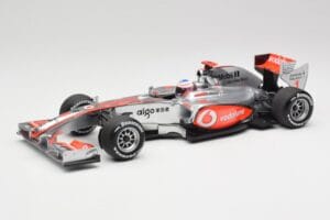 McLaren MP4-25 Vodafone #1 J. Button F1 2010 Minichamps 1:18 530101871-R1 Metal
