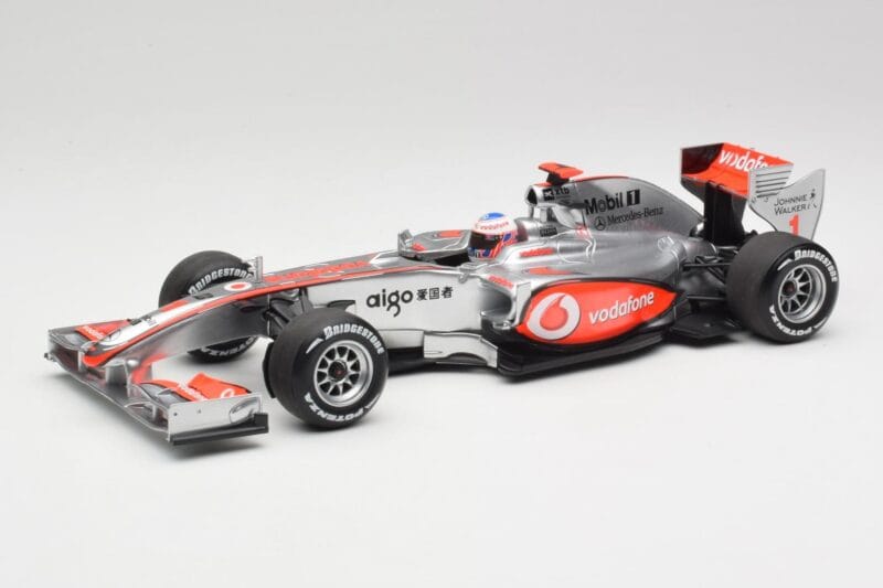 McLaren MP4-25 Vodafone #1 J. Button F1 2010 Minichamps 1:18 530101871-R1 Metal