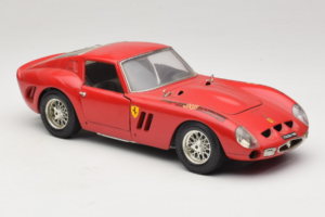 Ferrari 250 GTO Czerwony Bburago 1:18 B003 Metal — zdjęcie 6 z 8