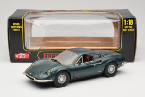 Ferrari 246 GT Dino Zielony Anson 1:18 30359 Metal — zdjęcie 8 z 8