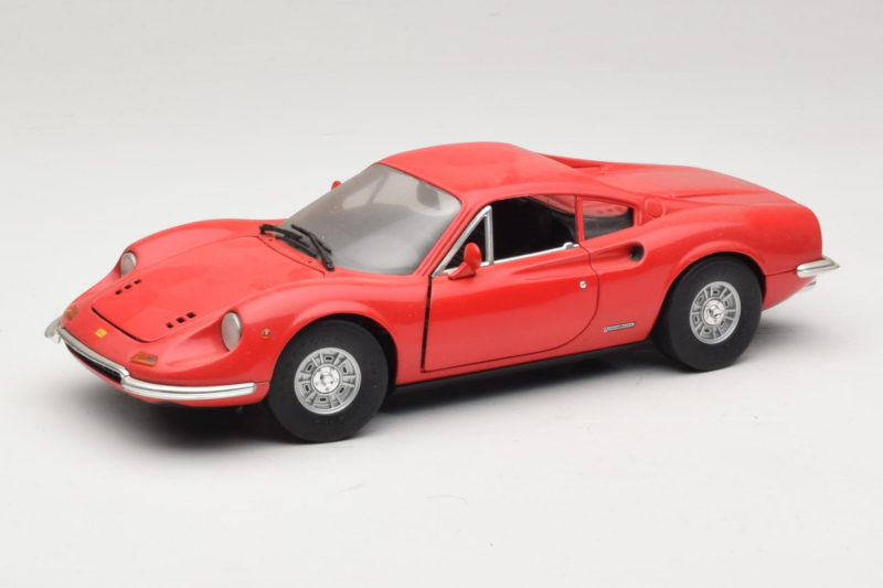 Ferrari Dino 246 GT Czerwony Anson 1:18 303597 Metal