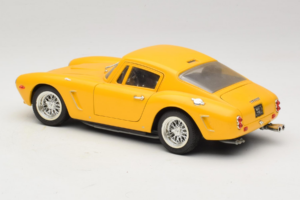 Ferrari 250 GT Berlinetta Żółty Jouef Evolution 1:18 301200 Metal — zdjęcie 7 z 8