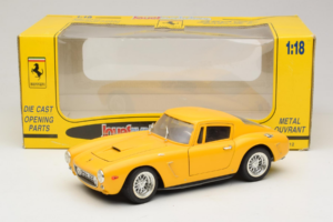 Ferrari 250 GT Berlinetta Żółty Jouef Evolution 1:18 301200 Metal — zdjęcie 8 z 8