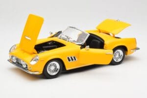 Ferrari 250 GT California Spider Żółty Hot Wheels 1:18 23905 Metal — zdjęcie 2 z 8