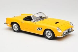 Ferrari 250 GT California Spider Żółty Hot Wheels 1:18 23905 Metal — zdjęcie 6 z 8