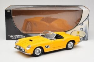 Ferrari 250 GT California Spider Żółty Hot Wheels 1:18 23905 Metal — zdjęcie 8 z 8