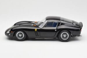 Ferrari 250 GTO Czarny Kyosho 1:18 08431BK Metal — zdjęcie 4 z 8
