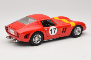 Ferrari 250 GTO #17 Bburago Sammlerborse Czerwony Bburago 1:18 3007-P1 Metal — zdjęcie 3 z 8