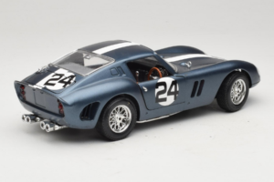 Ferrari 250 GTO #24 Niebieski Biały Pasek 1962 Bburago 1:18 3011-B2 Metal — zdjęcie 3 z 8