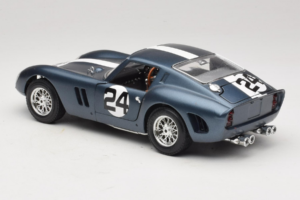 Ferrari 250 GTO #24 Niebieski Biały Pasek 1962 Bburago 1:18 3011-B2 Metal — zdjęcie 7 z 8