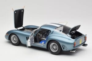 Ferrari 250 GTO #24 P. Rodriguez 12 Hours of Sebring GT3.0 Winner 1962 Kyosho 1:18 08438D Metal — zdjęcie 5 z 8