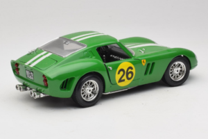 Ferrari 250 GTO #26 Zielony Białe Pasy 1962 Bburago 1:18 3011-G3 Metal — zdjęcie 3 z 8