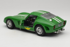 Ferrari 250 GTO #26 Zielony Białe Pasy 1962 Bburago 1:18 3011-G3 Metal — zdjęcie 5 z 8