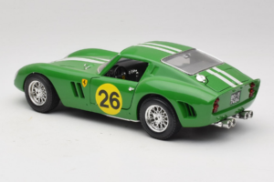 Ferrari 250 GTO #26 Zielony Białe Pasy 1962 Bburago 1:18 3011-G3 Metal — zdjęcie 7 z 8