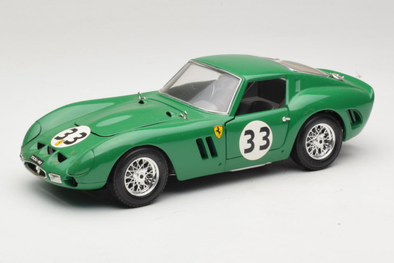 Ferrari 250 GTO #33 Zielony Bburago 1:18 3011-G1 Metal
