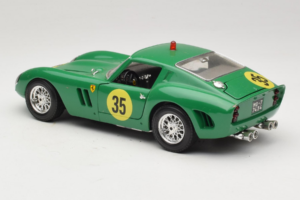 Ferrari 250 GTO #35 Zielony 1962 Bburago 1:18 3011-G2 Metal — zdjęcie 7 z 8