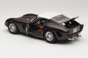 Ferrari 250 GTO #86 Czarny Bburago 1:18 3011-B1 Metal — zdjęcie 5 z 8