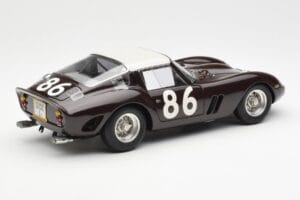 Ferrari 250 GTO #86 Targa Florio 1962 CMC 1:18 M-156 Metal — zdjęcie 2 z 6