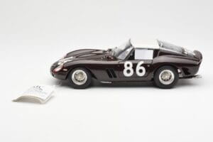 Ferrari 250 GTO #86 Targa Florio 1962 CMC 1:18 M-156 Metal — zdjęcie 3 z 6