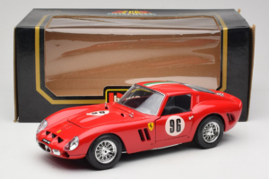 Ferrari 250 GTO #96 Czerwony 1962 Bburago 1:18 3011-N1 Metal — zdjęcie 8 z 8