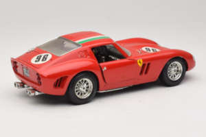 Ferrari 250 GTO #96 Czerwony Włoska Flaga 1962 Bburago 1:18 3011-P2 Metal — zdjęcie 3 z 8