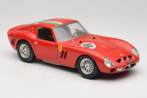 Ferrari 250 GTO #96 Czerwony Włoska Flaga 1962 Bburago 1:18 3011-P2 Metal — zdjęcie 6 z 8