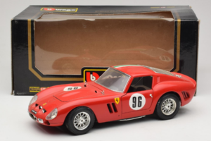 Ferrari 250 GTO #96 Czerwony Włoska Flaga 1962 Bburago 1:18 3011-P2 Metal — zdjęcie 8 z 8