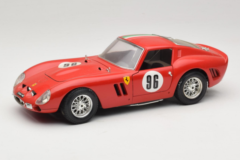 Ferrari 250 GTO #96 Czerwony Włoska Flaga 1962 Bburago 1:18 3011-P2 Metal