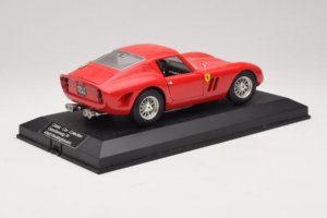 Ferrari 250 GTO Czerwony Replacement Stand Exclusive Cars 1:18 EC005 Metal — zdjęcie 3 z 8