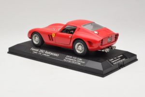 Ferrari 250 GTO Czerwony Replacement Stand Exclusive Cars 1:18 EC005 Metal — zdjęcie 7 z 8