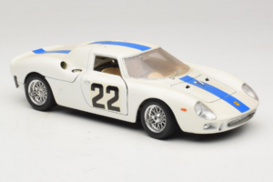 Ferrari 250 LM #22 Biały 1965 Bburago 1:18 3333-W1 Metal — zdjęcie 6 z 8