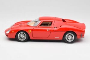 Ferrari 250 Le Mans Czerwony Bburago 1:18 3033 Metal — zdjęcie 4 z 8