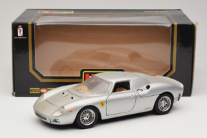 Ferrari 250 LM Srebrny Bburago 1:18 3033-S1 Metal — zdjęcie 8 z 8