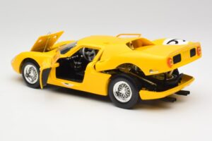 Ferrari 250 LM #21 M. Gregory / J. Rindt NART 24 Hours of Le Mans Winner 1965 Hot Wheels 1:18 25729 Metal — zdjęcie 5 z 8