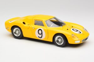 Ferrari 250 LM #21 M. Gregory / J. Rindt NART 24 Hours of Le Mans Winner 1965 Hot Wheels 1:18 25729 Metal — zdjęcie 6 z 8
