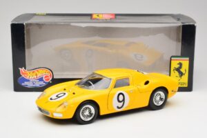 Ferrari 250 LM #21 M. Gregory / J. Rindt NART 24 Hours of Le Mans Winner 1965 Hot Wheels 1:18 25729 Metal — zdjęcie 8 z 8
