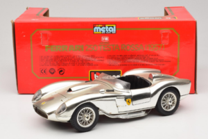 Ferrari 250 Testa Rossa Chrome Srebrny Bburago 1:18 3007-C1 Metal — zdjęcie 8 z 8