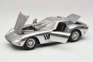 Ferrari 275 GTB Chrome Srebrny Guiloy 1:18 B004 Metal — zdjęcie 2 z 8