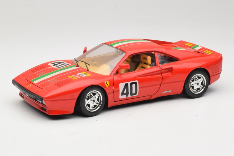 Ferrari 288 GTO #40 Czerwony Włoska Flaga 1984 Bburago 1:18 3027-P1 Metal