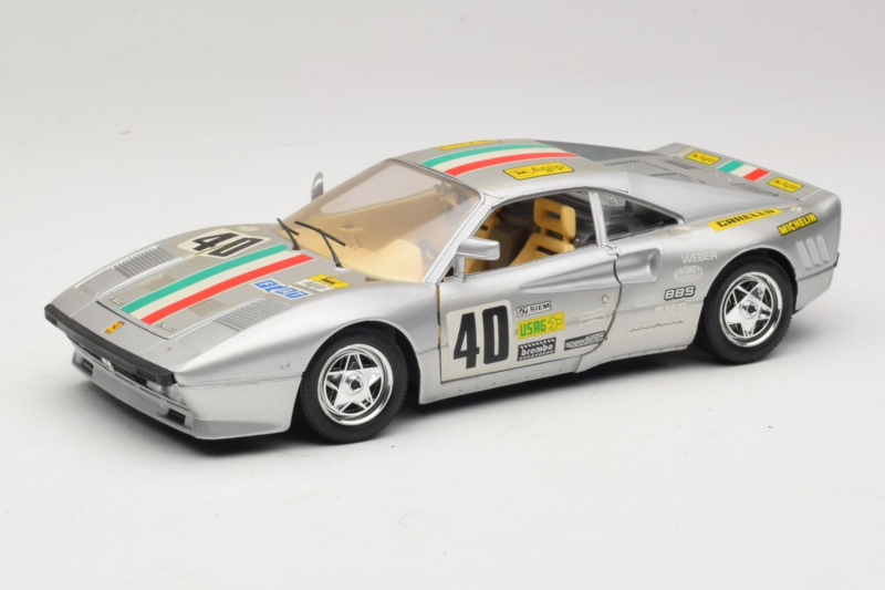 Ferrari 288 GTO #40 Srebrny 1984 Bburago 1:18 3027-S1 Metal