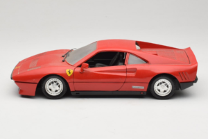 Ferrari 288 GTO Czerwony Tonka 1:18 3233 Metal — zdjęcie 4 z 8