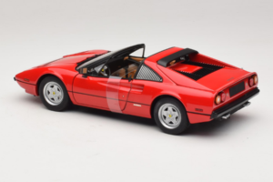 Ferrari 308 GTS Czerwony Star Collection Magnum P.I. Hot Wheels 1:18 P9908 Metal — zdjęcie 5 z 6