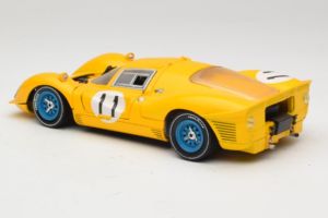Ferrari 330 P4 #11 Żółty Spa-Francorchamps 1967 Eagles Race 1:18 38007-Y1 Metal — zdjęcie 7 z 8