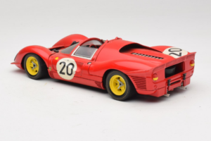 Ferrari 330 P4 #20 Czerwony 1967 Revell 1:18 48822-P1 Metal — zdjęcie 7 z 8