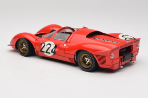 Ferrari 330 P4 #224 Czerwony 1967 Revell 1:18 48825-P2 Metal — zdjęcie 6 z 7