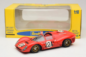 Ferrari 330 P4 #224 Czerwony 1967 Revell 1:18 48825-P2 Metal — zdjęcie 7 z 7