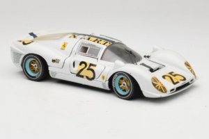 Ferrari 330 P4 #25 Biały Revell 1:18 48845 Metal — zdjęcie 6 z 8