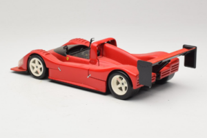Ferrari 333 SP Czerwony Z Białymi Kołami Hot Wheels 1:18 29230 Metal — zdjęcie 7 z 8