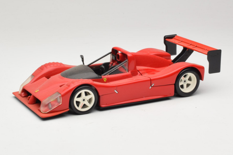 Ferrari 333 SP Czerwony Z Białymi Kołami Hot Wheels 1:18 29230 Metal